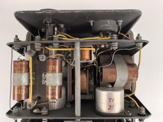 Umformer U.20 aS Wehrmacht. Verwendet in Fahrzeugen als Kraftquelle des 20 Watt Sender b im Gerätesatz Fu 18 ( Sonder KFZ 251/14. Originallack, Funktion nicht geprüft