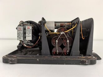 Umformer U.20 aS Wehrmacht. Verwendet in Fahrzeugen als Kraftquelle des 20 Watt Sender b im Gerätesatz Fu 18 ( Sonder KFZ 251/14. Originallack, Funktion nicht geprüft