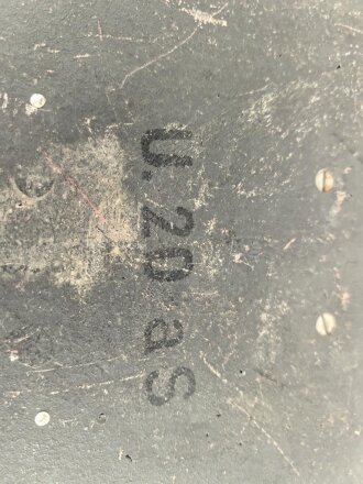 Umformer U.20 aS Wehrmacht. Verwendet in Fahrzeugen als Kraftquelle des 20 Watt Sender b im Gerätesatz Fu 18 ( Sonder KFZ 251/14. Originallack, Funktion nicht geprüft