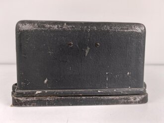 Umformer U.20 aS Wehrmacht. Verwendet in Fahrzeugen als Kraftquelle des 20 Watt Sender b im Gerätesatz Fu 18 ( Sonder KFZ 251/14. Originallack, Funktion nicht geprüft