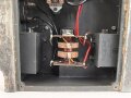 Umformer U.100 a Wehrmacht. Verwendet in Fahrzeugen als Kraftquelle des 100 Watt Sender  im Gerätesatz Fu 11 in Panzerspähwagen. Originallack, Funktion nicht geprüft, datiert 1944. Bodenplatte liegt lose bei