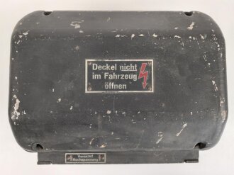 Umformer U.80a Wehrmacht. Verwendet in Fahrzeugen als Kraftquelle des 80 Watt Sender  im Gerätesatz Fu 12  in Panzerspähwagen. Originallack, Funktion nicht geprüft, datiert 1943