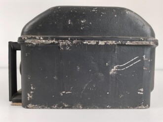 Umformer U.80a Wehrmacht. Verwendet in Fahrzeugen als Kraftquelle des 80 Watt Sender  im Gerätesatz Fu 12  in Panzerspähwagen. Originallack, Funktion nicht geprüft, datiert 1943