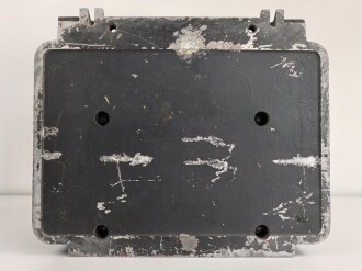 Umformer U.80a Wehrmacht. Verwendet in Fahrzeugen als Kraftquelle des 80 Watt Sender  im Gerätesatz Fu 12  in Panzerspähwagen. Originallack, Funktion nicht geprüft, datiert 1943