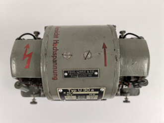 Umformer U.30a Wehrmacht. Verwendet in Fahrzeugen als Kraftquelle des 30 Watt Sender a .Originallack, Funktion nicht geprüft, datiert 1937