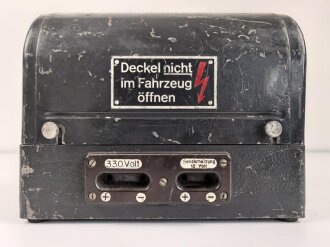 Umformer U.30a Wehrmacht. Verwendet in Fahrzeugen als Kraftquelle des 30 Watt Sender a .Originallack, Funktion nicht geprüft, datiert 1937