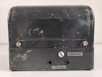 Umformer U.30a Wehrmacht. Verwendet in Fahrzeugen als Kraftquelle des 30 Watt Sender a .Originallack, Funktion nicht geprüft, datiert 1937