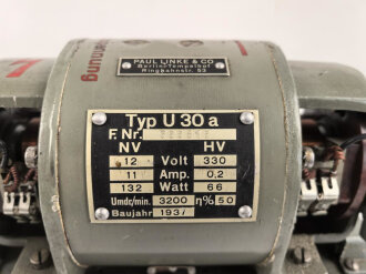 Umformer U.30a Wehrmacht. Verwendet in Fahrzeugen als Kraftquelle des 30 Watt Sender a .Originallack, Funktion nicht geprüft, datiert 1937