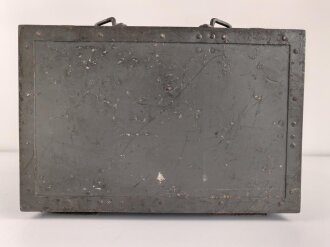 Luftwaffe, Telefunken Einflugzeichen Flugalarmempfänger "FAE 1/ Vorl." Ln 25629.  In der Zeit umgebauter Tornister Empfänger Berta, datiert 1940. Originallack, Funktion nicht geprüft