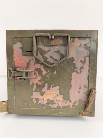 Zubehörtornister zum Tornister Empfänger Berta der Wehrmacht. Nach dem Krieg bei der Tschechischen Armee weiterverwendet.