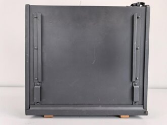 Funksprechgerät a1 " Fusp. a1" Wehrmacht, datiert 1938. Gerät Nummer 1188. Extrem seltenes Stück, das Gesamte Gehäuse  ist ein sehr guter, neuzeitlicher Nachbau.