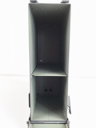 Funksprechgerät a1 " Fusp. a1" Wehrmacht, datiert 1938. Gerät Nummer 1188. Extrem seltenes Stück, das Gesamte Gehäuse  ist ein sehr guter, neuzeitlicher Nachbau.