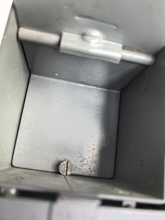 Funksprechgerät a1 " Fusp. a1" Wehrmacht, datiert 1938. Gerät Nummer 1188. Extrem seltenes Stück, das Gesamte Gehäuse  ist ein sehr guter, neuzeitlicher Nachbau.