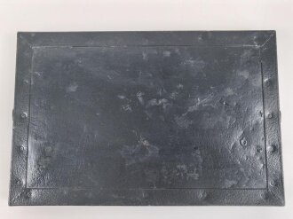 Gehäusedeckel Wehrmacht, Maße etwa 22,5 x 34 cm ( passt auf  Tornister Empfänger Berta) Neuzeitlich lackiert