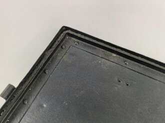 Gehäusedeckel Wehrmacht, Maße etwa 22,5 x 34 cm ( passt auf  Tornister Empfänger Berta) Neuzeitlich lackiert