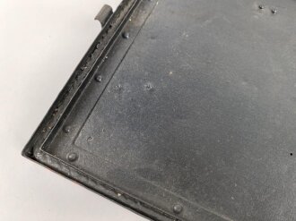 Gehäusedeckel Wehrmacht, Maße etwa 22,5 x 34 cm ( passt auf  Tornister Empfänger Berta) Neuzeitlich lackiert