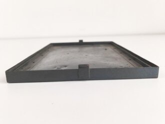 Gehäusedeckel Wehrmacht, Maße etwa 22,5 x 34 cm ( passt auf  Tornister Empfänger Berta) Neuzeitlich lackiert