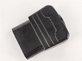 Steckverbindung Wehrmacht aus dunkelbrauner Preßmasse. Max Breite 42mm