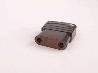 Steckverbindung Wehrmacht aus dunkelbrauner Preßmasse. Max Breite 42mm