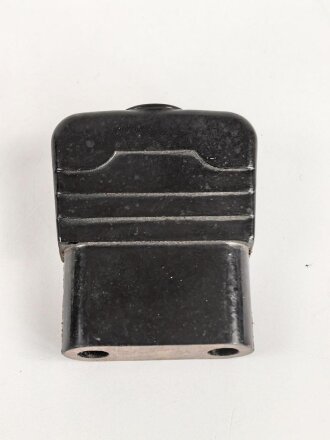 Steckverbindung Wehrmacht aus dunkelbrauner Preßmasse. Max Breite 42mm