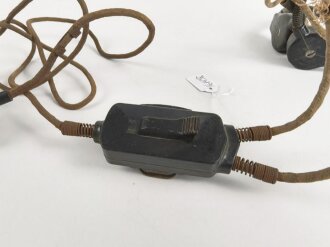 Funk Kehlkopfmikrofon mit Umschalter (Fu)b und dreipoligem Stecker , Funktion nicht geprüft