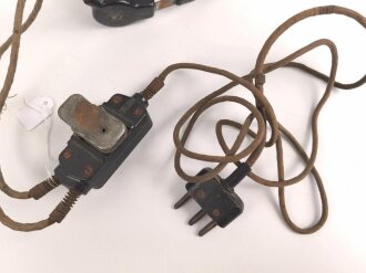 Funk Kehlkopfmikrofon mit Umschalter (Fu)b und dreipoligem Stecker , Funktion nicht geprüft