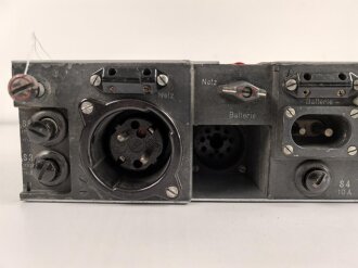 Netzteil zum Luft-Boden Einheitsempfänger E52 " Köln" der Luftwaffe. Originallack, Funktion nicht geprüft
