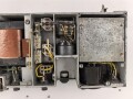 Netzteil zum Luft-Boden Einheitsempfänger E52 " Köln" der Luftwaffe. Originallack, Funktion nicht geprüft