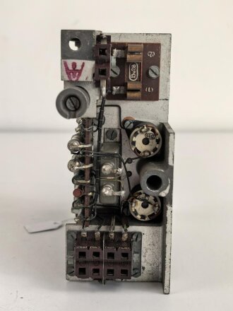 Baugruppe zum Luft-Boden Einheitsempfänger E52 a " Köln" der Luftwaffe. Funktion nicht geprüft