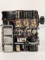 Baugruppe mit Abschirmblech zum Luft-Boden Einheitsempfänger E52 a " Köln" der Luftwaffe. Funktion nicht geprüft
