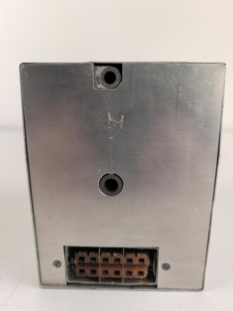 Baugruppe mit Abschirmblech zum Luft-Boden Einheitsempfänger E52 a " Köln" der Luftwaffe. Funktion nicht geprüft