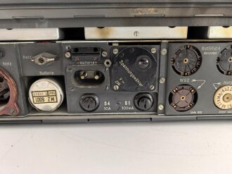 Luft-Boden Einheitsempfänger E52 a " Köln" der Luftwaffe. Optik gut, Funktion nicht geprüft