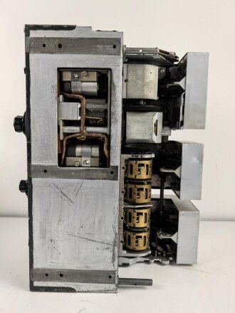 Luft-Boden Einheitsempfänger E52 a " Köln" der Luftwaffe. Optik gut, Funktion nicht geprüft