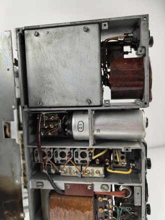 Luft-Boden Einheitsempfänger E52 a " Köln" der Luftwaffe. Optik gut, Funktion nicht geprüft