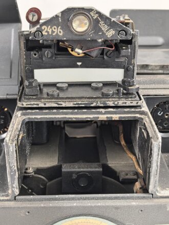 Luft-Boden Einheitsempfänger E52 a " Köln" der Luftwaffe. Optik gut, Funktion nicht geprüft