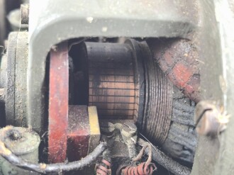 Umformer U.20 a 3 der Wehrmacht für 20 Watt Sender in Fahrzeugen. Baujahr 1938. Originallack, unrichtiger Deckel, Funktion nicht geprüft