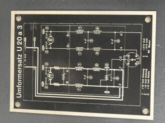 Umformer U.20 a 3 der Wehrmacht für 20 Watt Sender in Fahrzeugen. Baujahr 1938. Originallack, unrichtiger Deckel, Funktion nicht geprüft