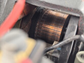 Umformer U.10 a 1 der Wehrmacht für 10 Watt Sender in Fahrzeugen. Baujahr 1943. Originallack, Funktion nicht geprüft