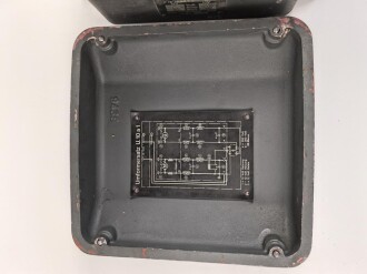 Umformer U.10 a 1 der Wehrmacht für 10 Watt Sender in Fahrzeugen. Baujahr 1943. Originallack, Funktion nicht geprüft