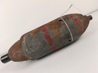 Luftwaffe, Drahtspule für Gleitbombe Henschel Hs 293.. Verwendet mit Drahtfunksendeanlage FuG 208 " Düren" und Drahtlenkempfangsanlage Fu G 238 " Detmold". Original lackiertes Stück, Rarität