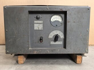 Luftwaffe, Netzanschlußgerät NA 8, Ln 27468. Kraftquelle für 100 Watt Sender . Originallack, Funktion nicht geprüft.