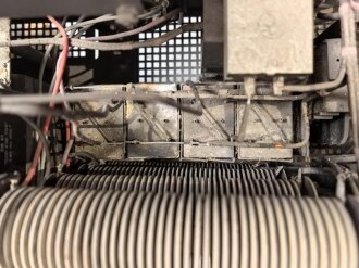 Luftwaffe, Netzanschlußgerät NA 8, Ln 27468. Kraftquelle für 100 Watt Sender . Originallack, Funktion nicht geprüft.