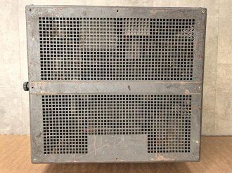 Luftwaffe, Netzanschlußgerät NA 8, Ln 27468. Kraftquelle für 100 Watt Sender . Originallack, Funktion nicht geprüft.