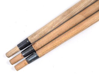 Zeltstock 01 Wehrmacht, Zubehör für die Zeltbahn 31, gehört in den Zubehörbeutel. Drei Stück in sehr gutem Zustand, ein Stück gestempelt 1941