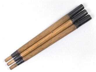 Zeltstock 01 Wehrmacht, Zubehör für die Zeltbahn 31, gehört in den Zubehörbeutel. Drei Stück in sehr gutem Zustand, jeweils gleicher Hersteller 1941 gestempelt