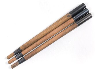 Zeltstock 01 Wehrmacht, Zubehör für die Zeltbahn 31, gehört in den Zubehörbeutel. Drei Stück in sehr gutem Zustand, ein Stück gestempelt 1941