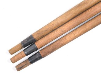 Zeltstock 01 Wehrmacht, Zubehör für die Zeltbahn 31, gehört in den Zubehörbeutel. Drei Stück in sehr gutem Zustand, ein Stück gestempelt 1941