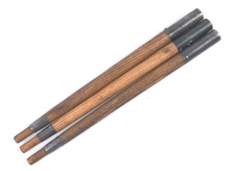 Zeltstock 01 Wehrmacht, Zubehör für die Zeltbahn 31, gehört in den Zubehörbeutel. Drei Stück in gutem Zustand, ein Stück gestempelt 1940