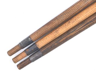 Zeltstock 01 Wehrmacht, Zubehör für die Zeltbahn 31, gehört in den Zubehörbeutel. Drei Stück in gutem Zustand, ein Stück gestempelt 1940