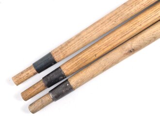 Zeltstock 01 Wehrmacht, Zubehör für die Zeltbahn 31, gehört in den Zubehörbeutel. Drei Stück in sehr gutem Zustand, ein Stück gestempelt 1941